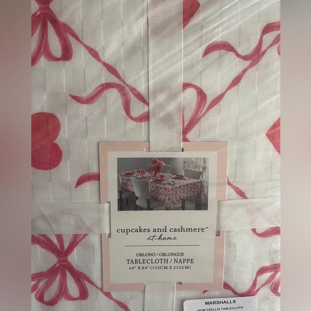 Pink Bow Hearts 🎀 Valentine’s Day fabric Tablecloth 60”x84” Cupcakes & Cashmere